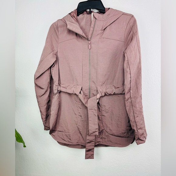 Lululemon New Moves Jacket Misty Mocha - Picture 3 of 12
